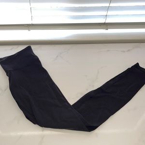 Black Lulu Lemon leggings